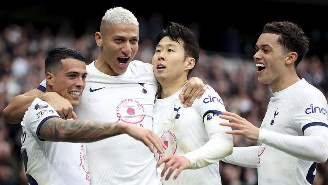 Paper Paste Line, Tottenham để thủng lưới 19 bàn tại Premier League kể từ tháng 11, đồng hạng với Nottingham Forest